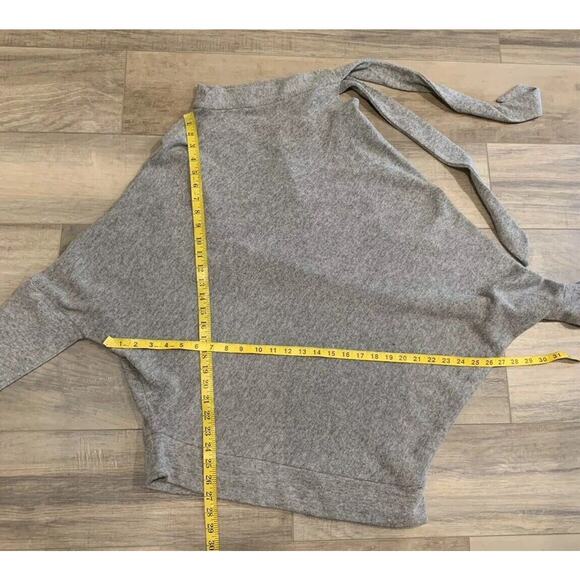 Le Muse Wool Blend Sweater Gray Dolman Sleeve Tie Collar Large - Picture 10 of 10